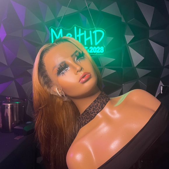 20” Lacefront Wig Caramel Macchiato - Picture 8 of 9